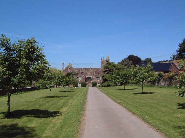 ChurchManor.jpg (53361 bytes)