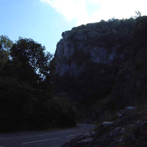 CheddarGorge2.jpg (15873 bytes)