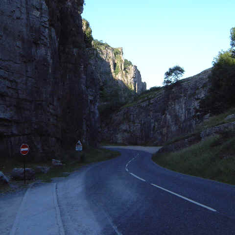 CheddarGorge3.jpg (18525 bytes)