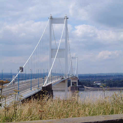 M48Bridge.jpg (25921 bytes)