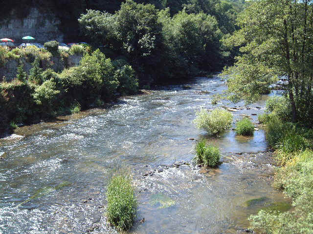 RiverTeme.jpg (68010 bytes)