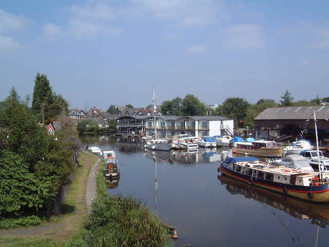 Canal1.jpg (33648 bytes)